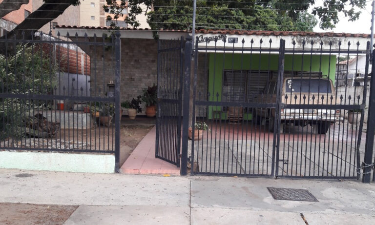 Drogan y roban a adulto mayor dentro de su casa en Indio Mara: “Está delicado”