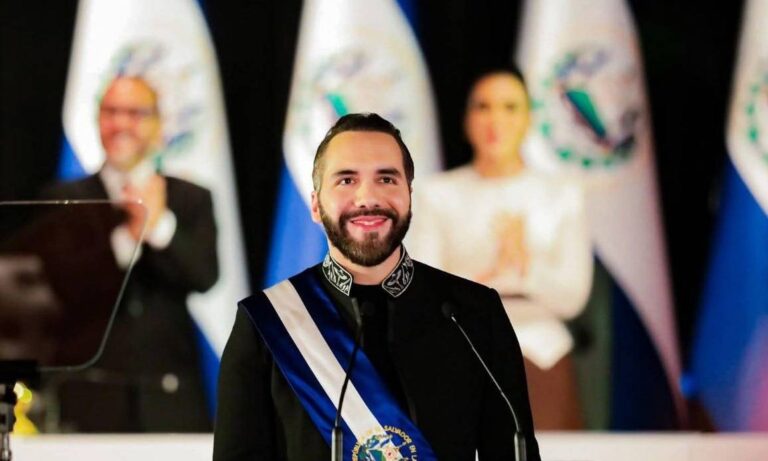 Nayib Bukele defiende la reelección indefinida: "¿Por qué es diferente en El Salvador?"