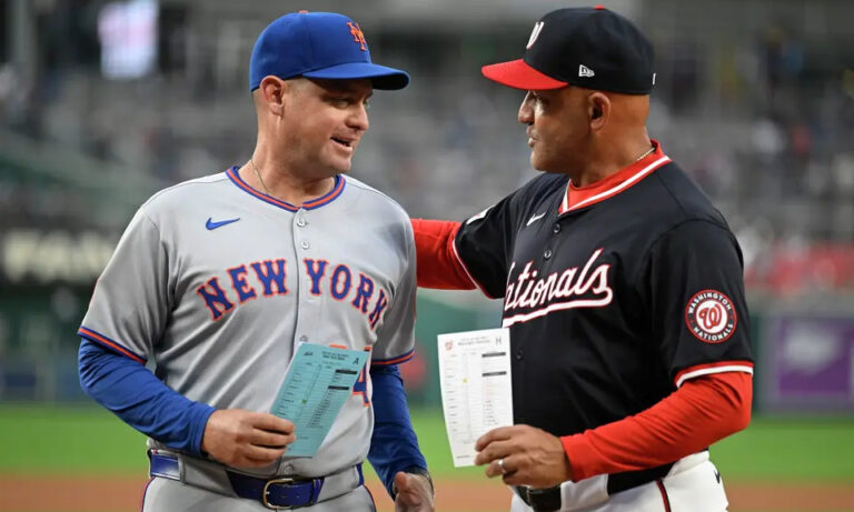 Carlos Mendoza y Miguel Cairo protagonizan primer duelo de managers venezolanos en MLB