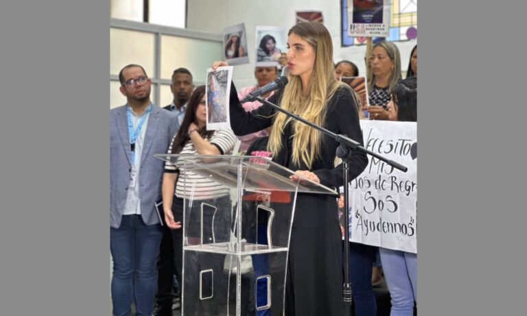 Madres piden audiencia con Melania Trump por el regreso de 66 niños desde EE. UU.