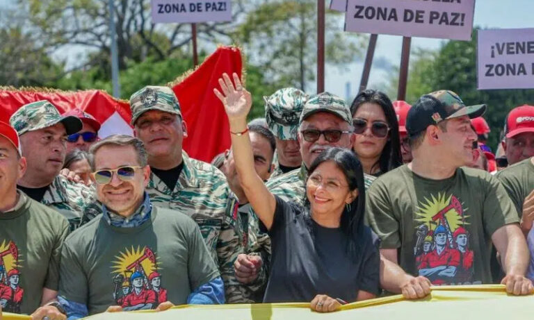 Delcy Rodríguez a EE. UU.: Si piensan “en agresión militar” les “va a ir muy mal”