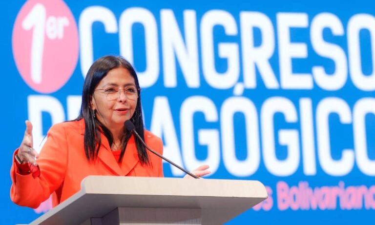 Delcy Rodríguez sobre Machado: "Está encerrada como cucaracha"