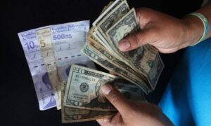 El salario mínimo en el país llega a $1 por mes