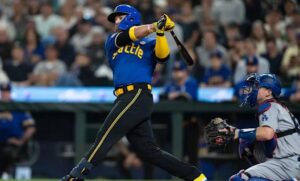 Eugenio Suárez debuta con Marineros con un doble y una carrera ante Rangers