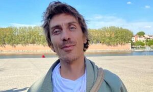 Denuncian que un francés lleva 2 meses detenido “sin motivo” en el país