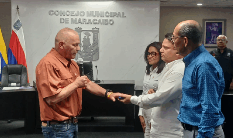 Juramentan a Di Martino como presidente del Consejo Local de Planificación de Maracaibo