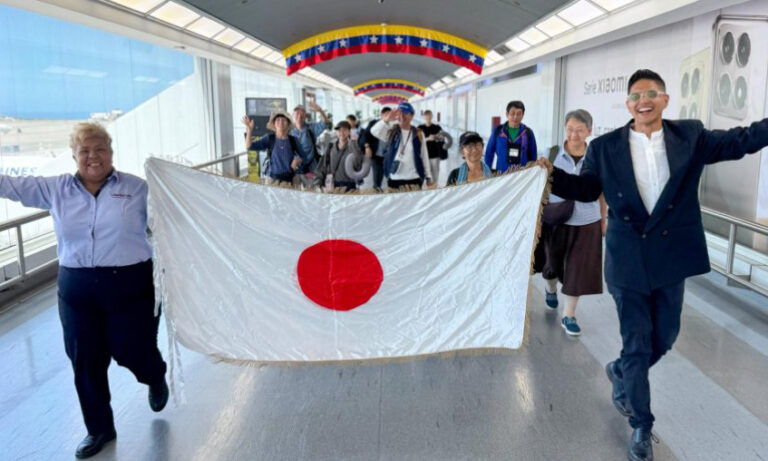 Japoneses llegan a Venezuela tras acuerdos de cooperación turística