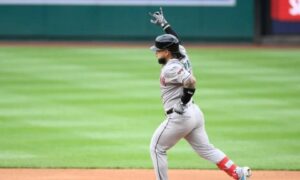 José Herrera establece un nuevo tope personal de jonrones