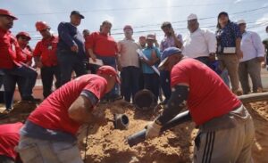 Caldera supervisa Plan Estadal de Vialidad e inicia el Plan de la Ruta del Gas en Maracaibo
