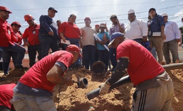 Caldera supervisa Plan Estadal de Vialidad e inicia el Plan de la Ruta del Gas en Maracaibo