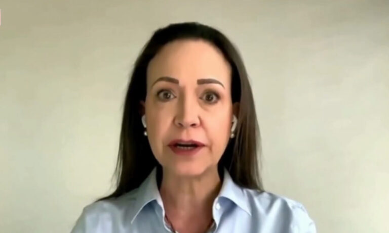Machado: "El gobierno electo está listo para tomar el poder"