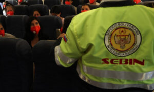 Llegan desde Honduras 183 migrantes deportados por EE. UU.