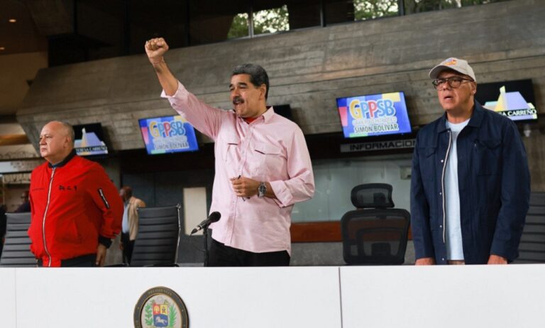 Maduro ordena despliegue de 4,5 millones de milicianos ante “amenazas” de EE. UU.