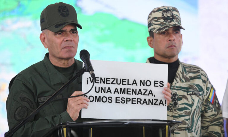 Padrino López comenta que irán ”al combate a enfrentar la mentira imperial”