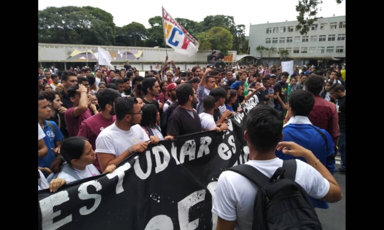 Organizaciones sindicales convocan a una protesta contra la "represión"