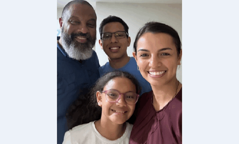 Rafael Ramírez Colina se reencuentra con su familia tras 327 días de arresto