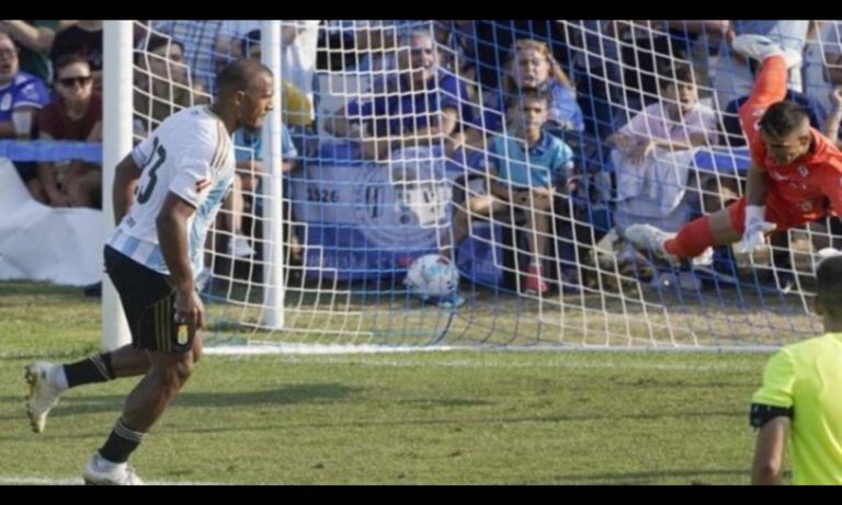 Salomón Rondón anota el único gol en la victoria del Real Oviedo