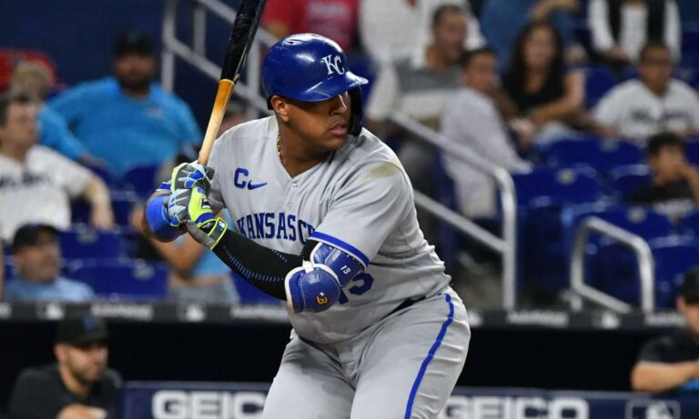 Salvador Pérez iguala a Magglio Ordóñez como cuarto máximo jonronero venezolano