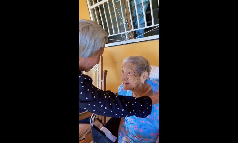 Hermanas de 93 y 99 años protagonizan tierno reencuentro en Margarita