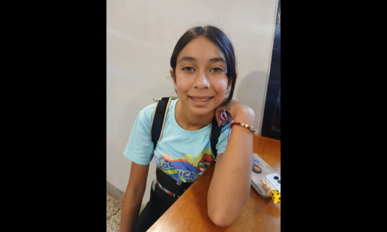Niña marabina necesita $38.281 para vencer la escoliosis y seguir riendo