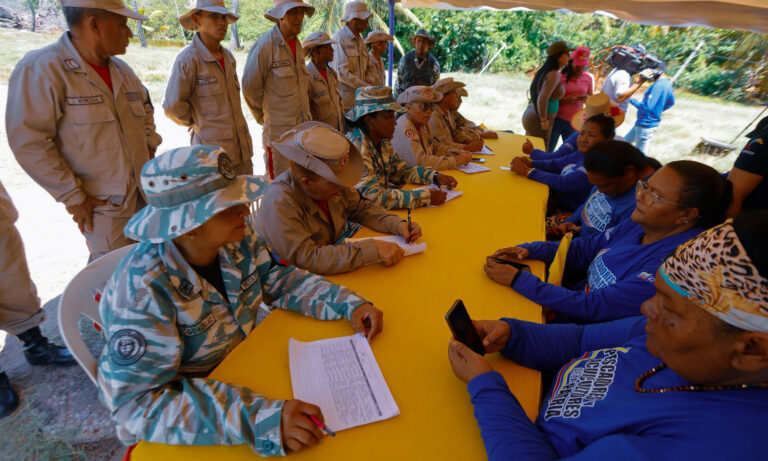 Pescadores, indígenas y trabajadores participan en segunda jornada de alistamiento