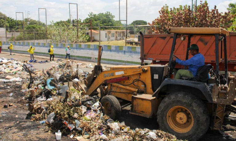 Alcaldía de Maracaibo retira 500 toneladas de basura en La Limpia