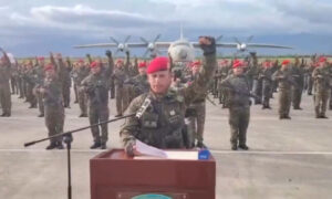 Brigada de Infantería Paracaidista y Guardia de Honor ratifican apoyo a Maduro