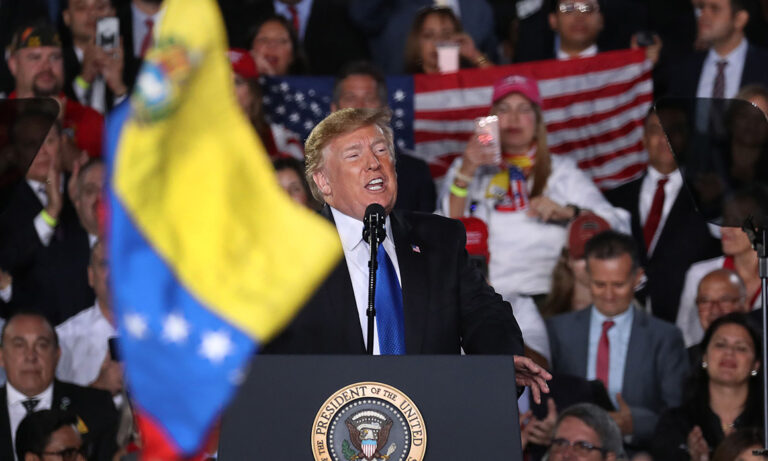CNN: “Trump considera ataques contra cárteles en Venezuela”