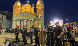 Celebran concierto por la “soberanía y la paz” en la plazoleta de la Basílica