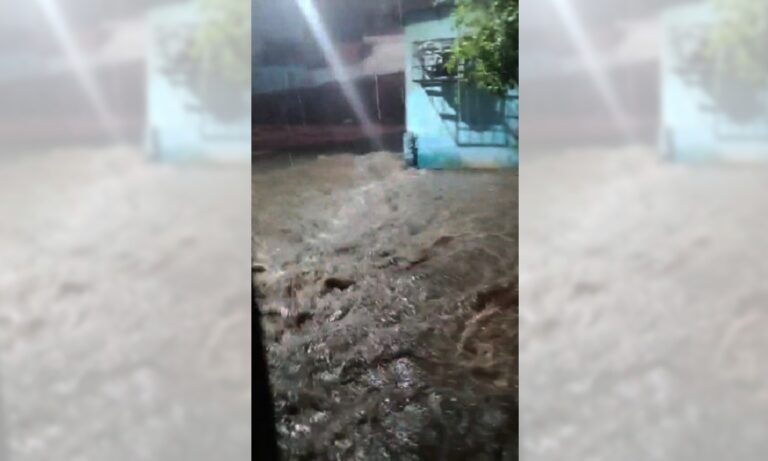 Crecida de cañada San José genera alarma en el barrio Puerto Rico 1