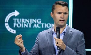 Prosigue búsqueda del asesino del activista estadounidense Charlie Kirk