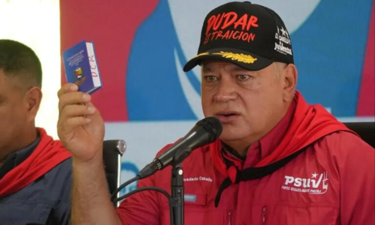 Cabello tilda de “enemigos de la Patria” a “caballos de Troya” dentro del país