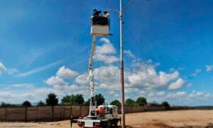 Restituyen el servicio eléctrico en sectores afectados por explosión