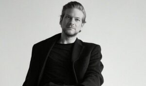 Muere a los 54 años el presentador y especialista en moda Fernando Delfino