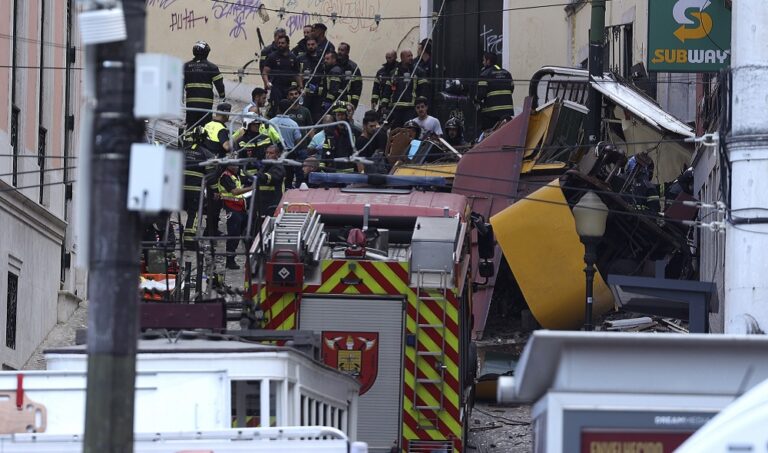 Accidente de funicular en Lisboa con 16 muertos deja víctimas de hasta 14 nacionalidades