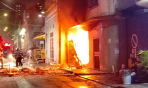 Deflagración de bombona de gas en Caracas causa incendio y deja una mujer herida