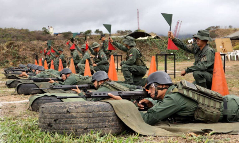 Gobierno advierte a EE. UU.: Si Venezuela es “agredida” se declarará “la República en armas”