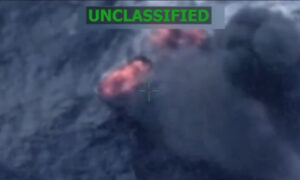 Secretario de Guerra a “narcoterroristas” tras bombardeo de lancha: “Los mataremos”