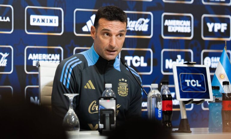 Scaloni pide a los argentinos que disfruten a Messi hasta el último partido