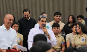 Maduro anuncia que Venezuela tendrá su propia IA