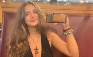 Maya demuestra que “de la oscuridad también puede nacer esperanza”