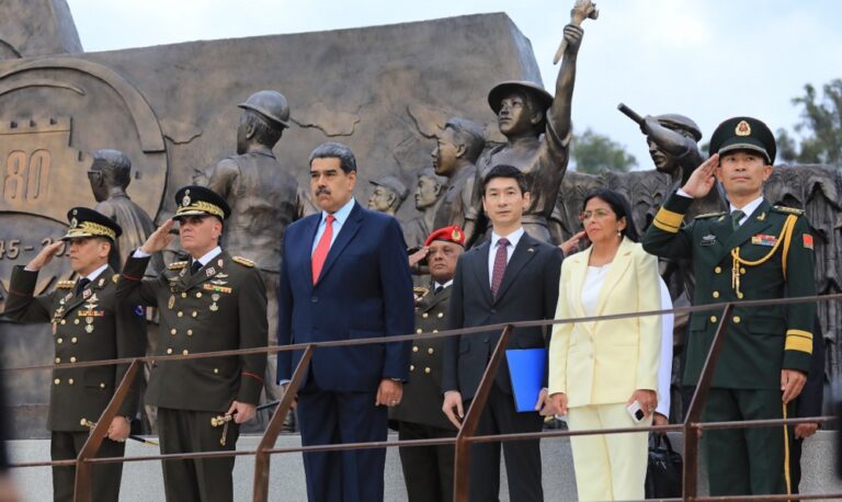 Maduro: “Venezuela está de pie” ante nueva embestida del imperialismo