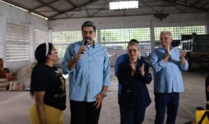 Maduro convoca un simulacro para este sábado tras sismos en occidente