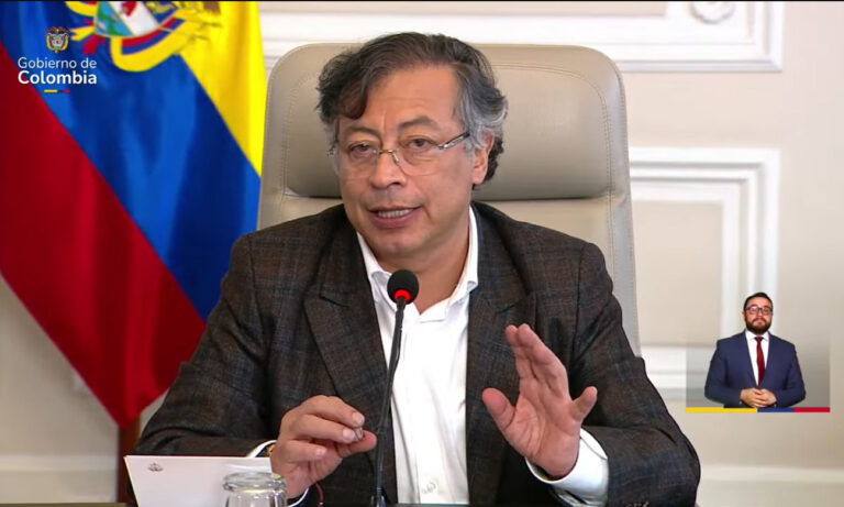 Petro califica como “asesinato desproporcionado” segundo ataque de EE. UU. a lancha