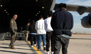 EE. UU. extraditará a Chile a cinco presuntos miembros del “Tren de Aragua”