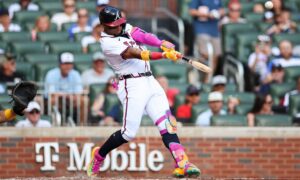 Ronald Acuña Jr. cierra su temporada con impresionante jonrón y victoria