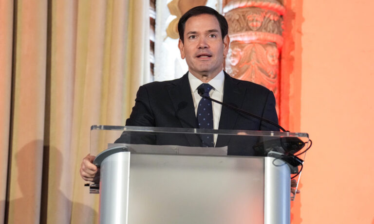 Rubio confirma “ataque letal” a “embarcación con drogas” que “partió desde Venezuela”