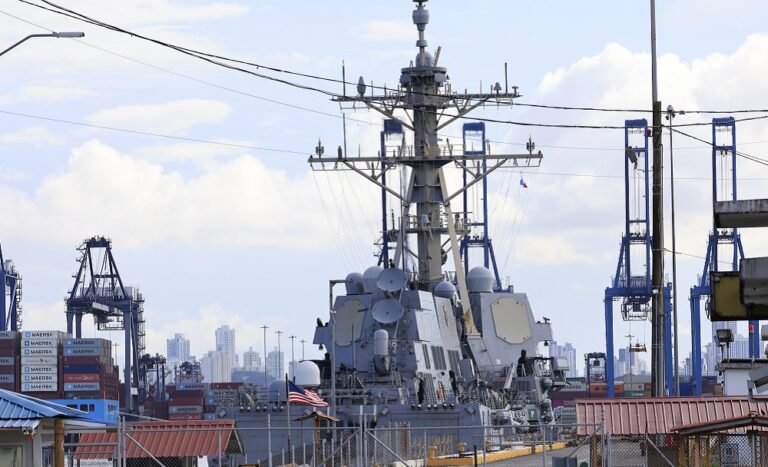 Otro buque destructor del ejército de EE. UU. está en Panamá