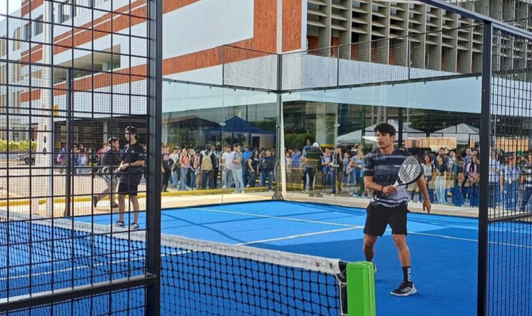Inauguran dos canchas de pádel en Urbe