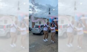 Se viralizan al revelar el sexo de bebé con camión cisterna y un chorro de emociones